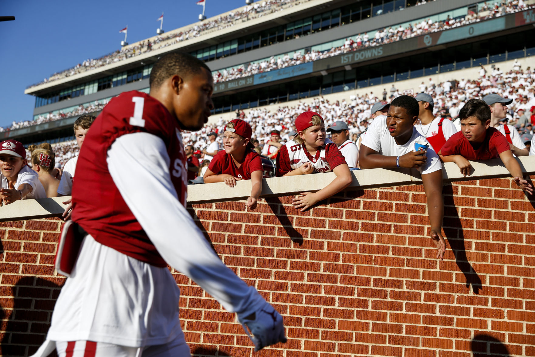 Oklahoma Sooners vs Houston Cougars